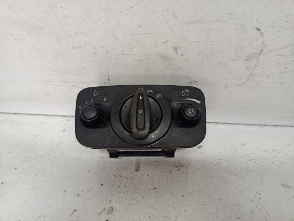 COMMODO FORD FIESTA 2008-2013 ( PHARE UNIQUEMENT ) - Vue 1